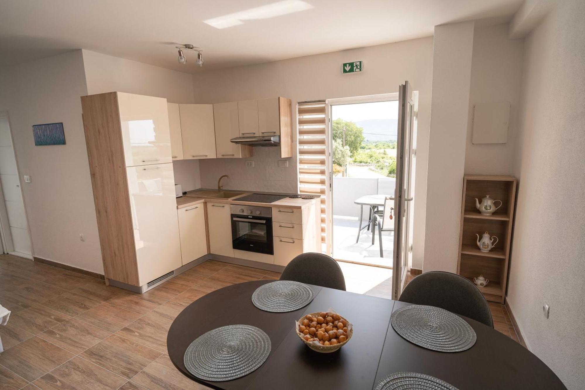 Pave&Ema Apartman Konjevrate Ngoại thất bức ảnh